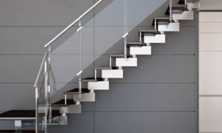 Lựa chọn cầu thang inox cho ngôi nhà của bạn